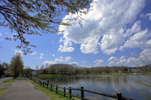 2012年5月5日 軽井沢　矢ヶ崎公園から見た浅間山